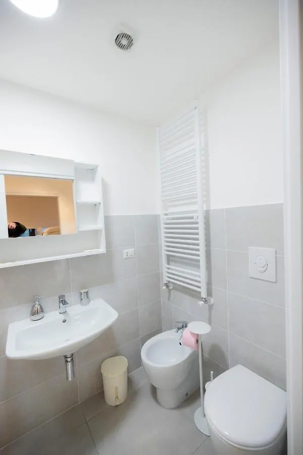 Nuovissimo Bilocale In Zona Navigli/Romolo Appartement Milaan Italië